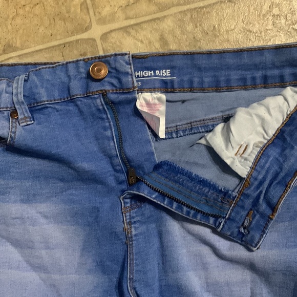 High Rise Jean Shorts - Picture 3 of 3